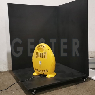 Black Test Corner